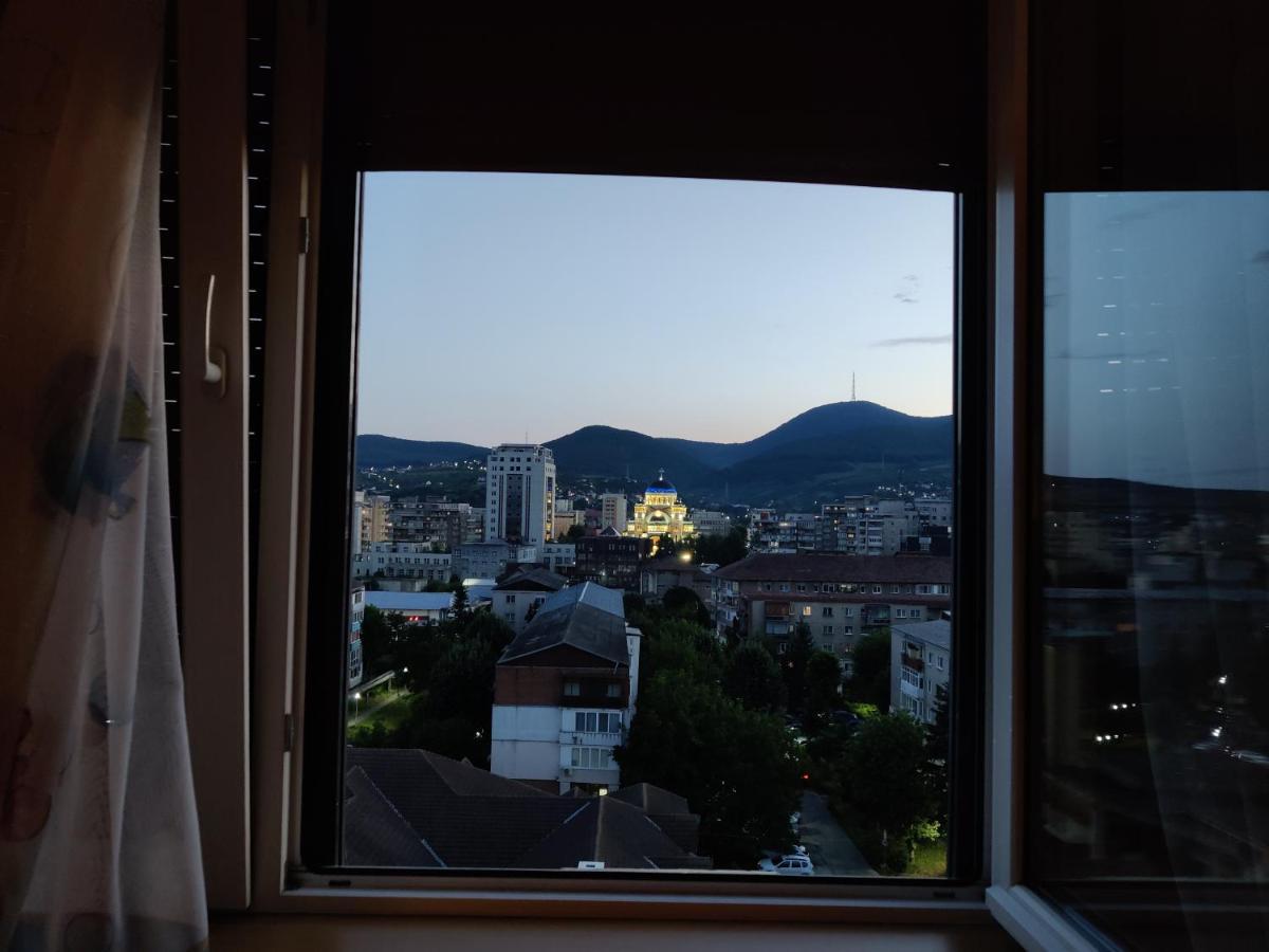 Cosy 2-Bedroom Apartment With An Amazing Panorama เดวา ภายนอก รูปภาพ